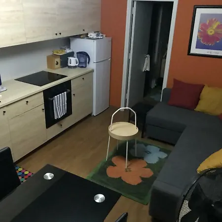 Blue Skies 2: 2 Beds, 9 Min Walk To Beach Appartamento *