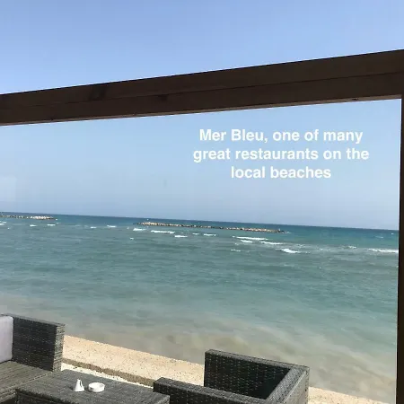 Apartman Blue Skies 2: 2 Beds, 9 Min Walk To Beach Lárnaka